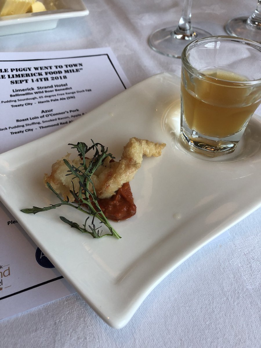 Great start to the #LimerickFoodMile, fabulous wild boar benedict <a href="/LimerickStrand/">LimerickStrand Hotel</a> superb <a href="/tomflavin/">Tom Flavin</a> 🙌🏻 can’t wait for next course @AzurLimerick  - thanks <a href="/troychauffeurs/">Troy Chauffeurs</a> for the transport #pigtownlimerick