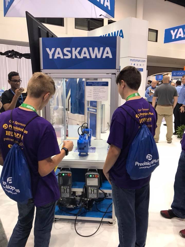 ReaderPrecision's tweet image. There is so much to take in during #IMTS2018 here at @McCormick_Place  . The EAHS students are able to see state-of-the-art manufacturing technology from around the world. #advancedmanufacturing #machinetooltechnology #STEMeducation