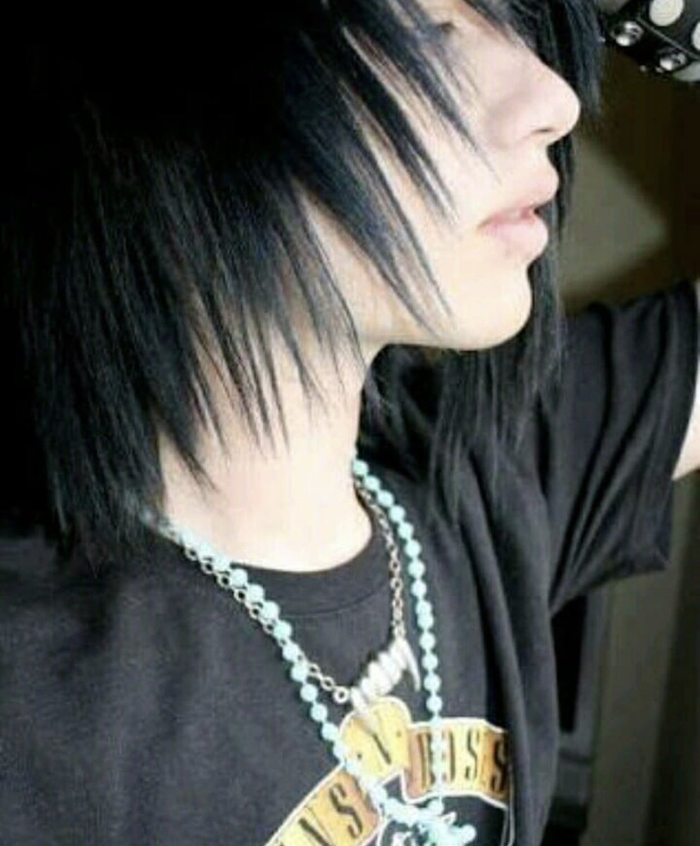 FallenAngelz03's tweet image. Hey I’m Johnny, 20, single, sub, what is love... is it even real?