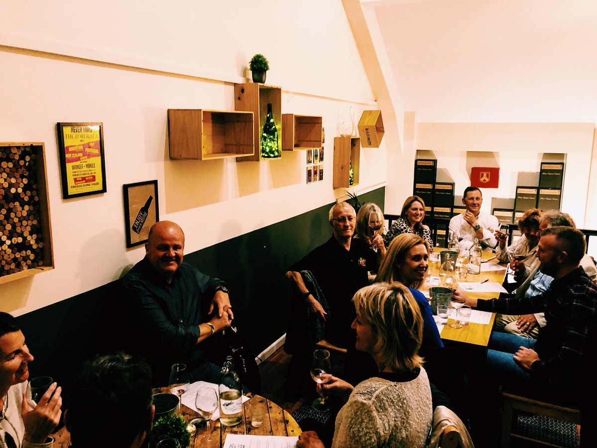 chesterswine's tweet photo. Cracking start to @afoodfestival🍾
@Nekterwines kicking off the weekend with a modern take on Californian Wine! Be sure, we’ll spend the rest of the evening redefining the West one bottle at a time 😉  
Open until 11 tonight folks so swing by for a glass of something wonderful 🥂 https://t.co/JibAi0oHs2