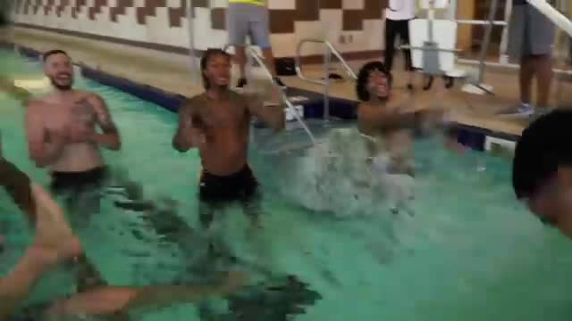 : Nikola Jokic and the Nuggets sing happy birthday to Gary Harris  