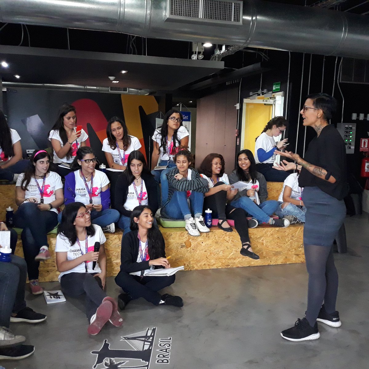 ChamaTech_'s tweet photo. #ChamaTechCamp2018 Día 1

Taller sobre #redessociales

Profe Isbelt Venegas

En @WayraVE https://t.co/T622Fp5RaB