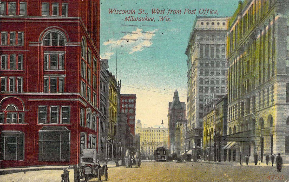 WellsBuilding's tweet photo. Vintage postcard featuring the Wells Building #FBF #HistoryConnected #WellsBuilding #HistoricMilwaukee https://t.co/sH3C4lYiFo