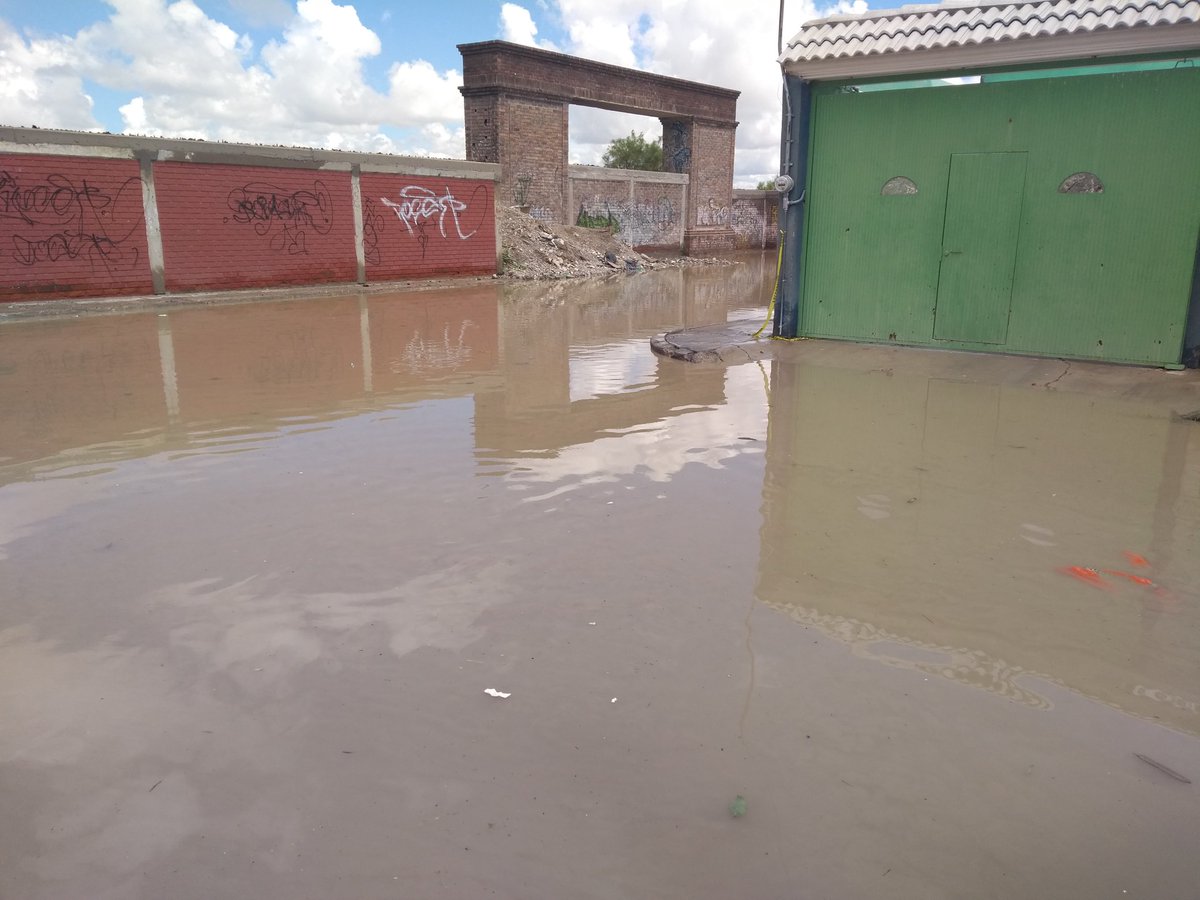 AllanasMN's tweet photo. #Local @PoliciaTorreon seguirá con rondines en sectores dañados por las lluvias. https://t.co/qur1LzkIyq