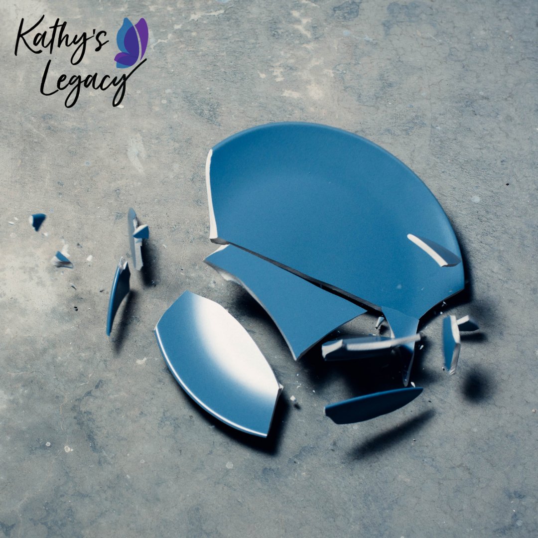 kathyslegacy's tweet photo. Domestic violence can consist of destroying furniture, punching walls, throwing things or breaking dishes.
#KathysLegacy #KathysLegacyFoundation #BeAvoice #DomesticViolence #DomesticAbuse #ReviveHope #BeHappy #Nonprofit #Philanthropy #WhyWeStay #Awareness #Survivor https://t.co/mmoVXoHfCG