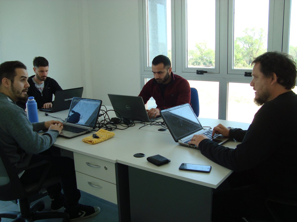 PTLCSAPEM's tweet photo. #PTLC #Empresas
La empresa Asso, pre-radicada en el #EdificioTics del @PTLCSAPEM, incorporó un ingeniero en redes proveniente de #Siria, que realiza trabajos en conjunto con los emprendedores en la atención de los clientes de la empresa.
Mira la nota 👉https://t.co/AvMnyQqued https://t.co/AsGaq1o9Is