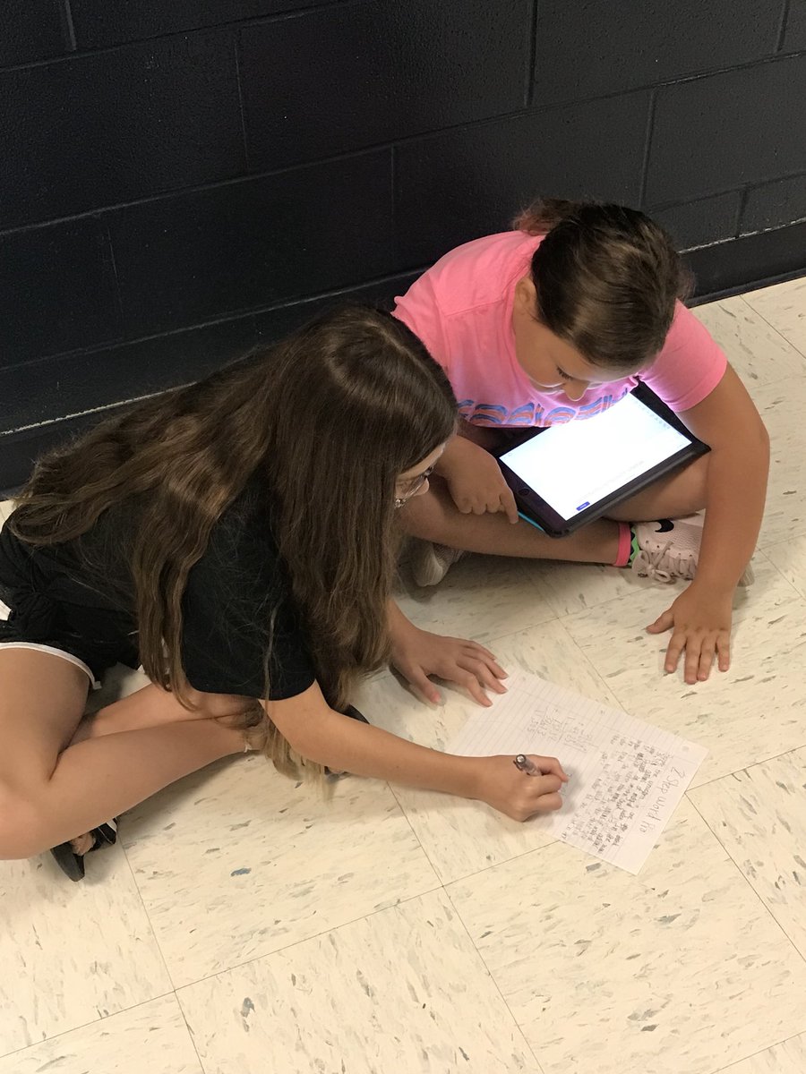 Ss had fun creating and solving 2 step word problems! They recorded it to Explain Everything and uploaded it to Seesaw! <a href="/SMSD_Corinth/">Corinth Dragons</a>