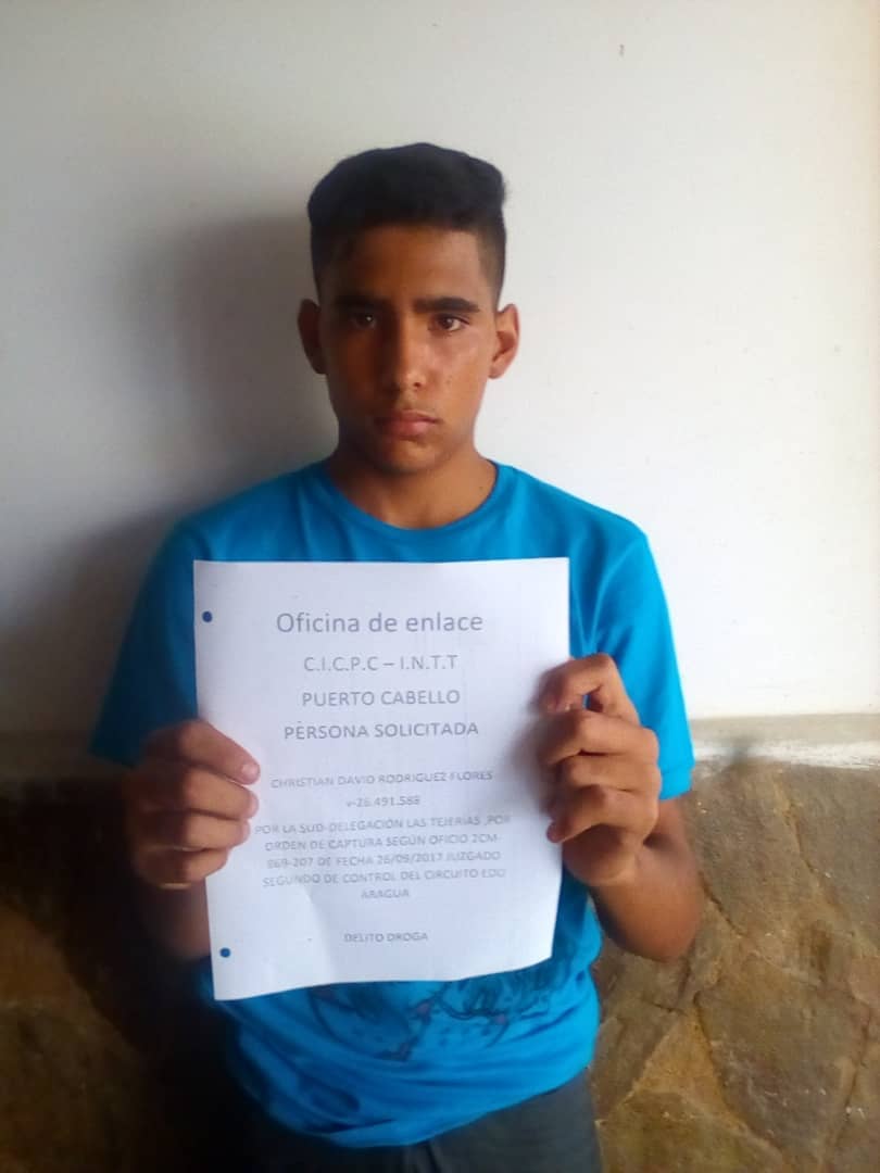 enlaccicpc_intt's tweet image. #INTT PUERTO CABELLO. Logró la aprehensión del ciudadano: CHRISTIAN DAVID RODRIGUEZ, Venezolano, titular de la cédula de identidad V-26.491.588, el cual al ser verificado se encontraba SOLICITADO por la Sub Delegación Las Tejerias. @DouglasRicoVzla @PRENSACICPC @CICPCPREVENCION