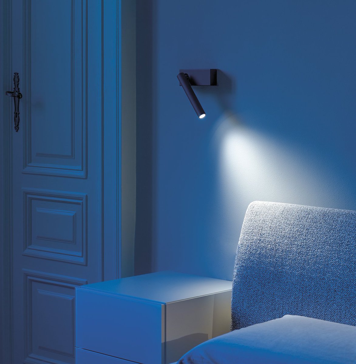 To take aim with light and direct it wherever you want to.
MIRA. 
Wall, ceiling and recessed version.
etl certificatin. 
Discover more version on davidegroppi.com