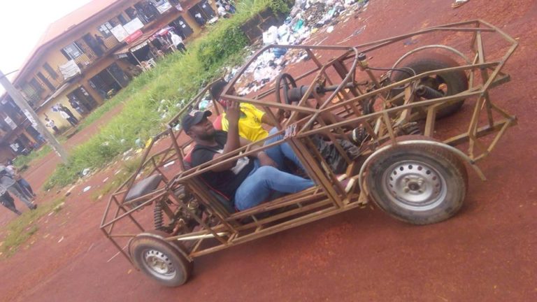 IgboHistoFacts's tweet photo. A student of IMT in Enugu state, became the Cynosure of all eyes as he stormed campus in his Hand made Vehicle.
The student is said to have constructed the car with locally made materials.
He enjoyed the ride round the campus with a friend as many watched in awe. Dude's Talented! https://t.co/mkZRQkI4Zj