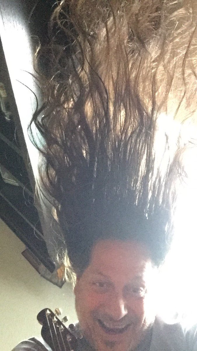 hatfairydotcom's tweet photo. I'm practicing on my ukulele. "Hair" because duh. #fingersonfire #fenderhead #ukulele #bamfukeman https://t.co/X1kXx3nnAj