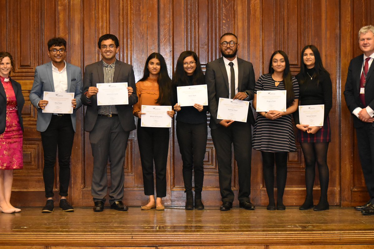 AlpertonCS's tweet image. Fantastic Presentation Event yesterday @AlpertonCS. Many congratulations to all of our students for their excellent GCSE and A Level results! #GCSEs2018 #alevelresults2018