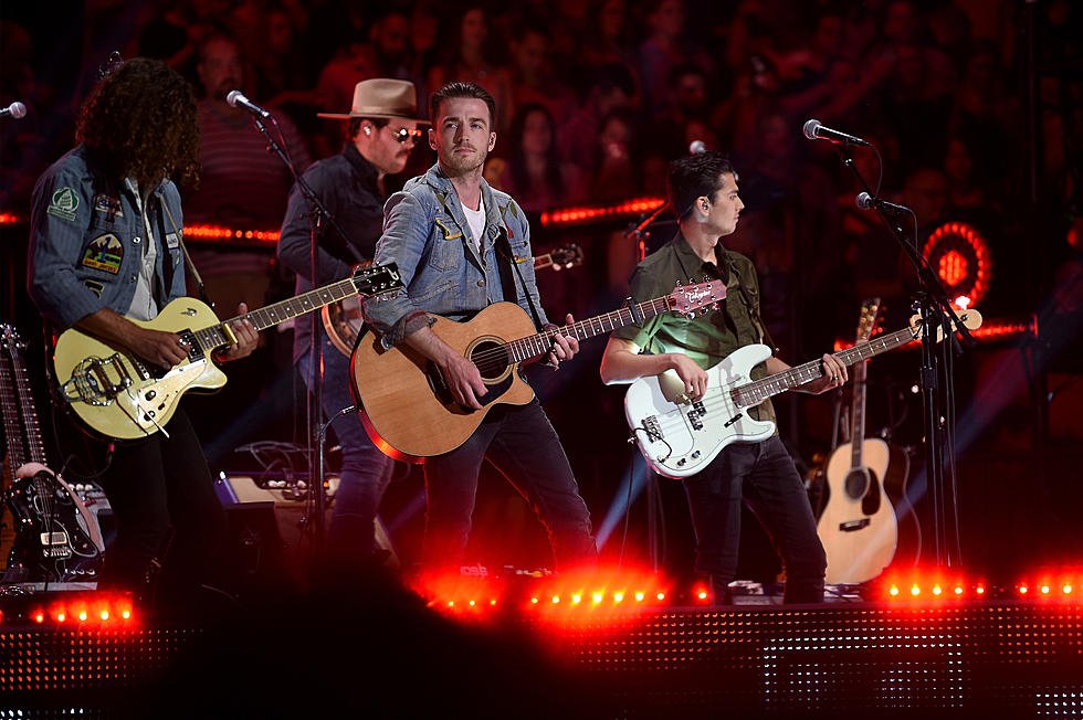 County sign says "follow your dreams"
<a href="/LancoMusic/">LANCO</a> to hit Sioux Falls, SD in October at <a href="/TheDistrictSF/">The District</a> kikn.com/lanco-to-the-d…