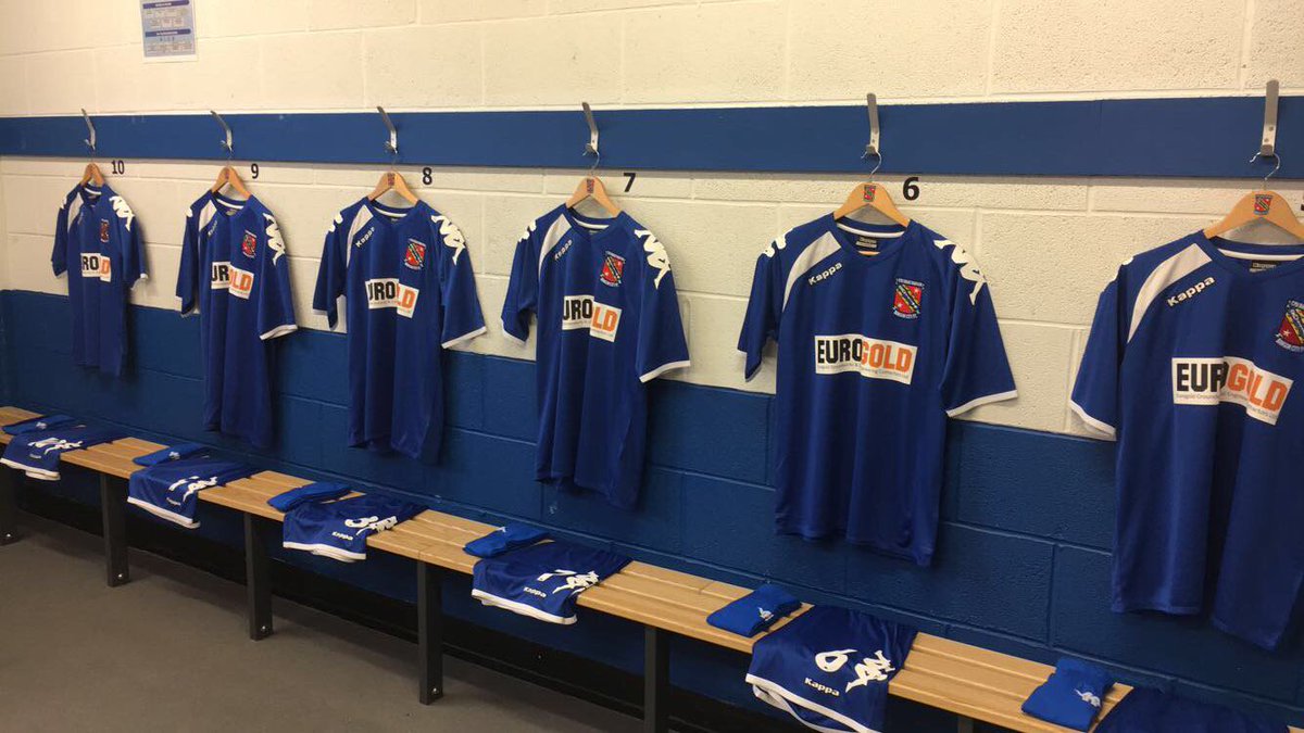 bangorcityfc's tweet photo. Our new EUROGOLD Home strip is up and ready to wear in tonight’s Huws Gray Cup v @GresfordFC hope to see you all here. 8pm Kick Off #LetsGo #BCFC #BangorBlue #EuroGold #ForzaBangor #KTF #BlueArmy #Citizens https://t.co/1DPMOOie1z