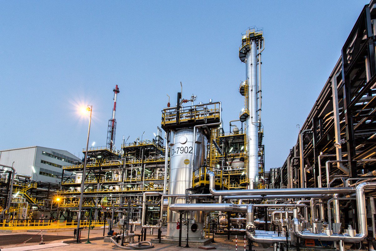 MacPlasMagazine's tweet image. #Versalis investe 250 milioni di euro. A #Ferrara un nuovo impianto per la produzione di #elastomeri bit.ly/2CUTHL1  #MacPlas @eni @Eniday @eni