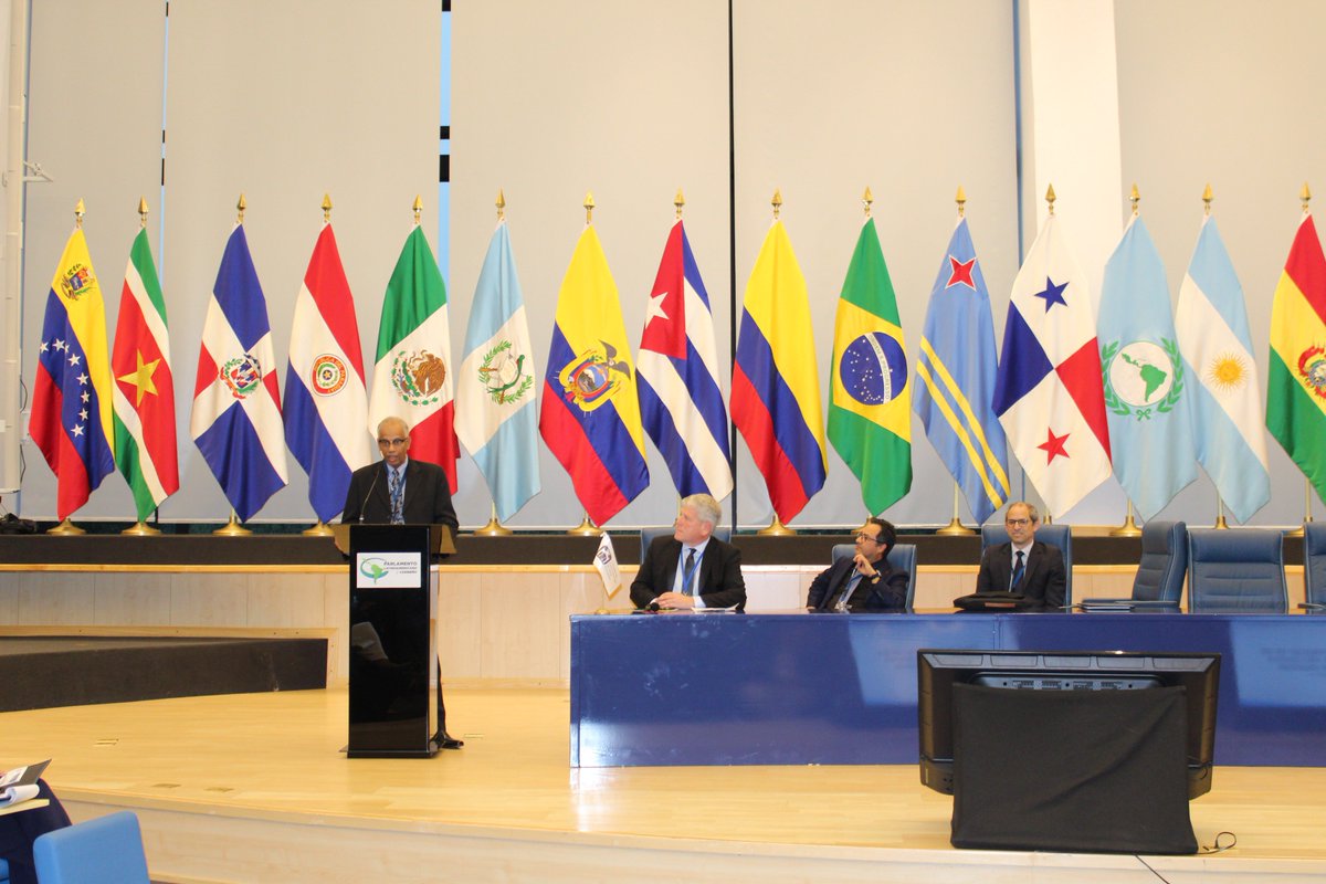 Ayer <a href="/CrimsonLogicPa/">CrimsonLogic Panamá</a> presente en el XIV CONGRESO MUNDIAL DE ADUANAS <a href="/IclaNews/">ICLA</a> <a href="/andres_rohde/">Andrés Rohde Ponce</a> #WorldCustomsLawMeeting2018