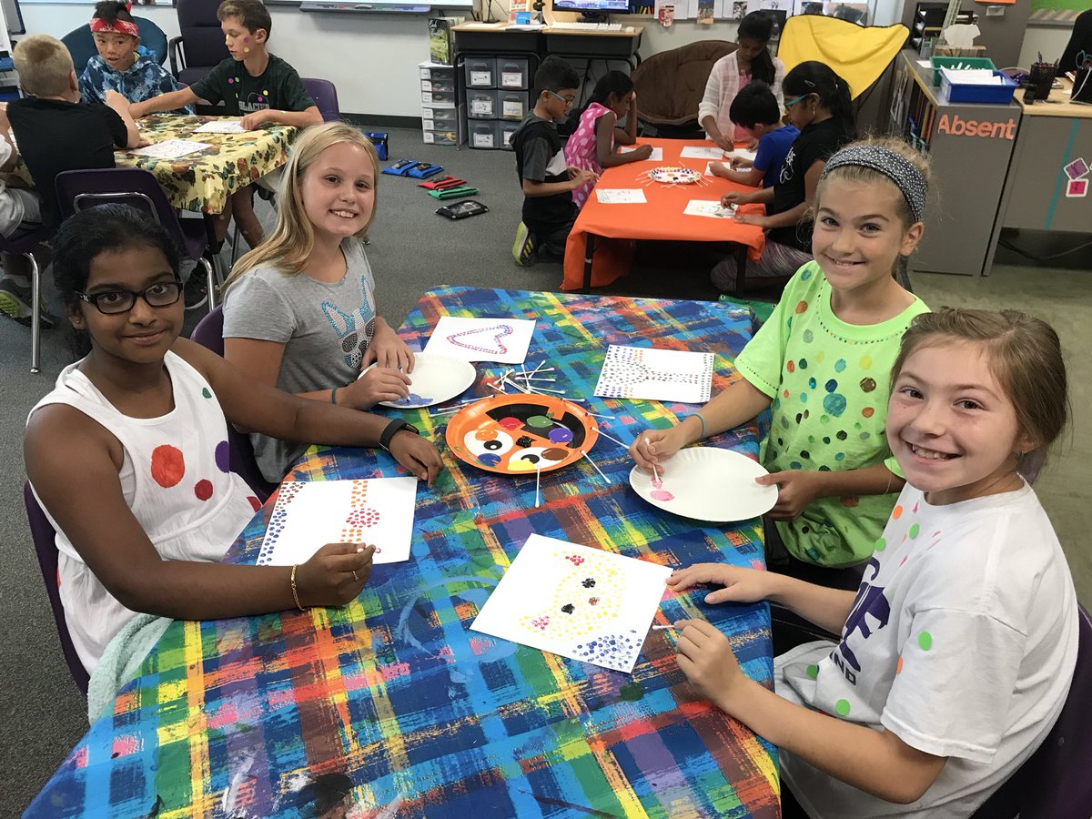 MissLodico's tweet photo. Team Harper creating pointillism paintings to celebrate #DotDay2018! How will you express your creativity today?  #DotDay18 #DotDay @greDCSD @peterhreynolds https://t.co/OjO2DL8tdN