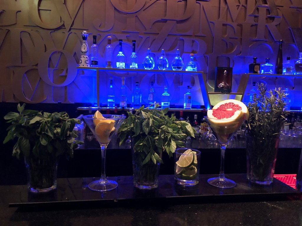 MilleniumPlus's tweet photo. FRIDAY CALLED...... She’s on her way and bringing the party on!
#happyfriday #friyay #mphomes #mphomesliving #yyc #calgary #calgaryliving #drinkmenu #yycshare #yycnow #yycinnercitybuilder #fridayfeeling #fridayfun #fridayflow #fridaynitefun #yycnow #calgaryism #whathappensinyyc https://t.co/3yjKLv4SHi
