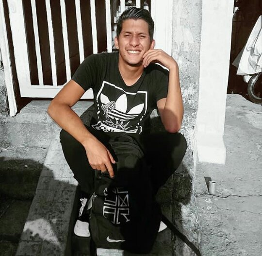 Anttor13's tweet photo. Feliz Viernes👑
.
.
#14Sep #Feddnoly #feedwhite #moda #fashionbloggers #Momentos #RojoGalaFinalCantantes #FelizFinde #AcusacionConstitucional #14Sep #WeYoung_ChanyeolxSehun #DiaDelLocutor #ViernesVerde https://t.co/kjf4KIPW0B