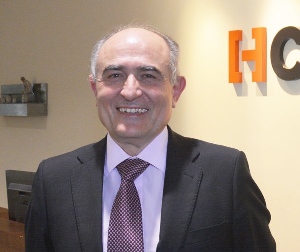 Un periódico no es deficitario per se. Puede haber excelentes periodistas y luego decisiones de un director que no es periodista, como David López Royo, nombrado por Morera y Vallejo, que hacen portadas así en contra del criterio de TODA la redacción. #YoSoyElCorreo