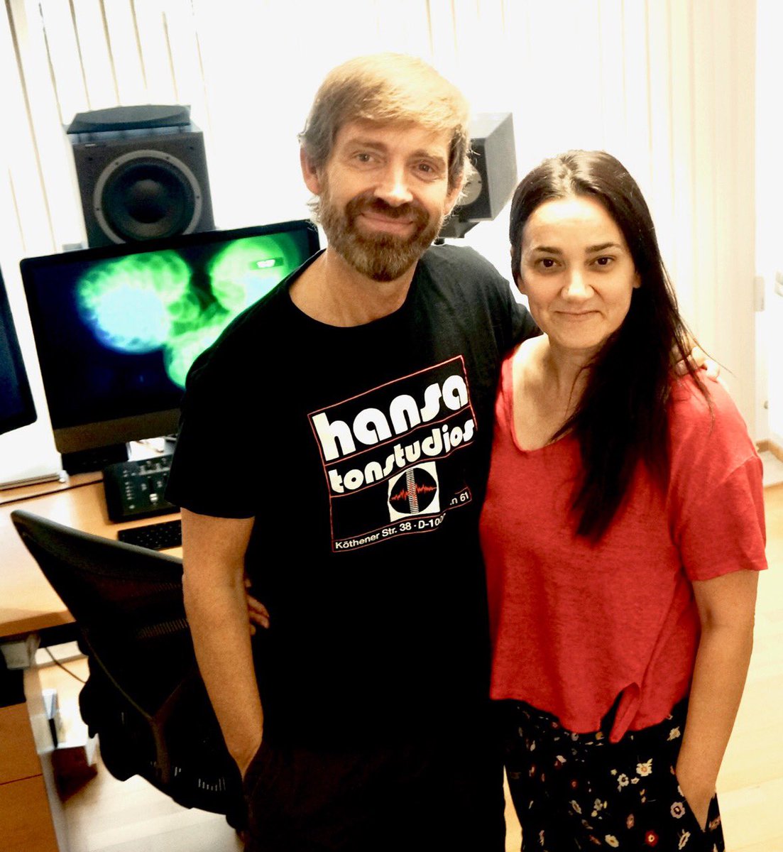 budino_music's tweet photo. Hoxe estivo Guadi na casa escoitando❤️🎧
@guadigalego
⭕️BUDIÑO_rec_NewAlbum⭕️
#ArdoraEstudio #TonRisco #FranSanz #AnaZon #Mmweb
@ou_elena @abrigueiro @AvidProTools @soundtoys @NeumannBerlin @UAudio @dynaudio
https://t.co/12V3kZItAx https://t.co/KVU9mmvU25