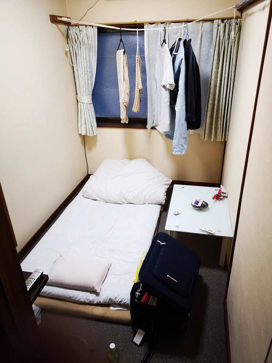 まじかよ・・・出張先のホテルよりも網走刑務所の独房の方が広い件・・・