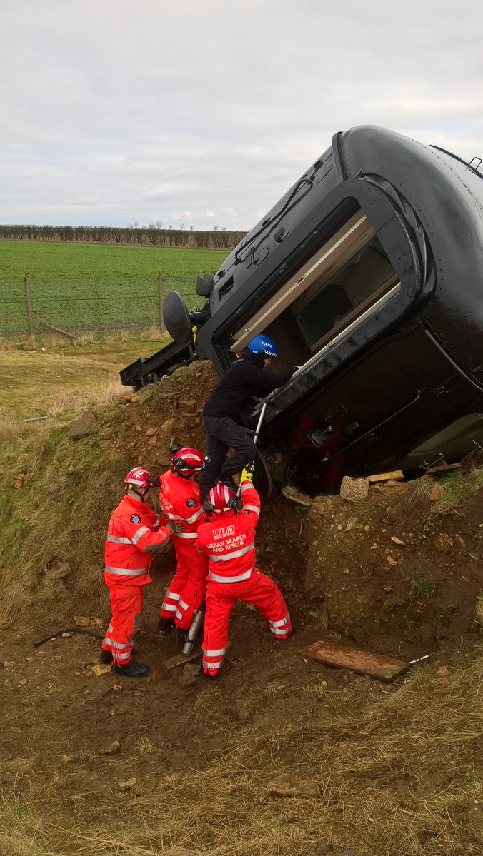 LondonFire's tweet photo. Our Urban Search and Rescue crews featured on @Channel4 #HiddenBritain in #August They are trained to deal with a variety of incidents and are pictured here at a train crash training exercise https://t.co/sMbbbHmHve #notjustfires #YearinReview https://t.co/hwOEG1k359