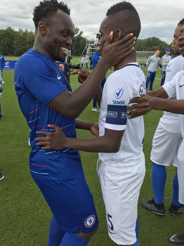 rexonaghana's tweet photo. A big thank you to @MichaelEssien for going out of his way to play in the match. #BeTheNextChamp #StreetToStamford https://t.co/b87L5z4f4D