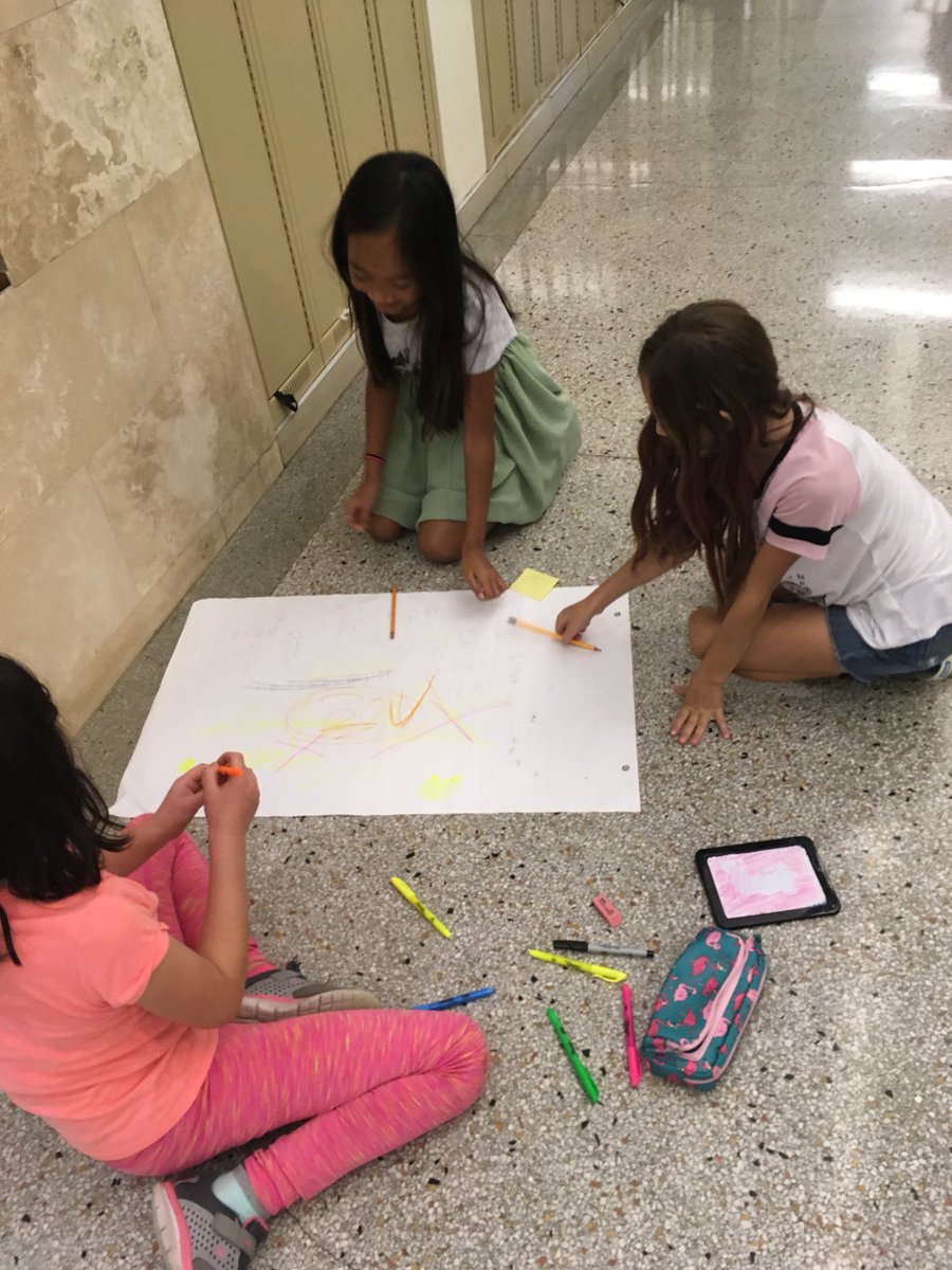 Mrs. Pfaff tweet media