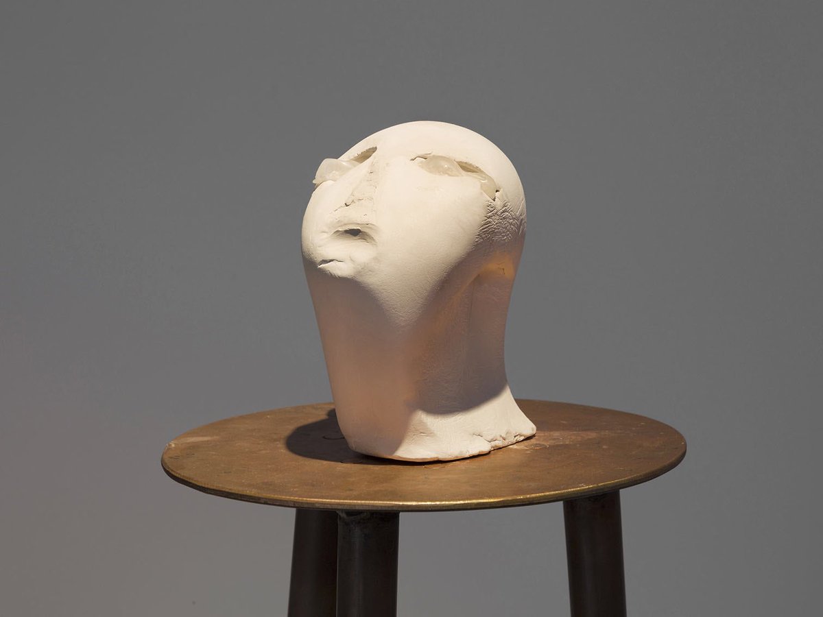 magazzino's tweet photo. Detailed shot of an unfired clay head by Marisa Merz, with plastic set on a copper and iron pedestal. ‘Senza titolo,’ 2009, from the #OlnickSpanuCollection at #MagazzinoItalianArt. https://t.co/gHo9JH62cs