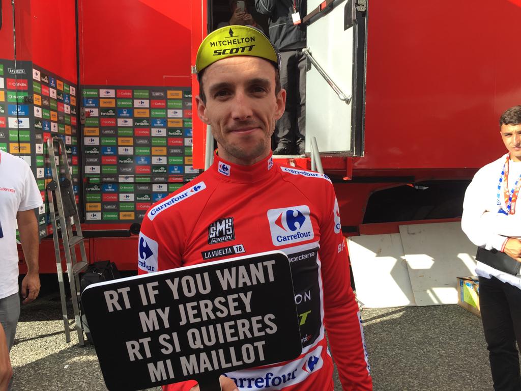 🔴 LA ROJA 🔴

🇪🇸 Gana el maillot del líder 
🙏 ¡Sorteamos uno cada etapa!
➡️ RT + FOLLOW para participar

🇬🇧 Win the leader's jersey
🙏 We giveaway one per stage!
➡️ RT + FOLLOW to enter