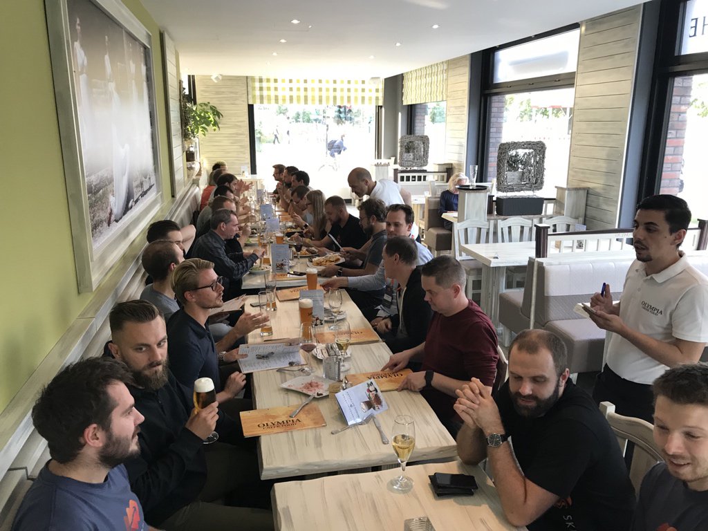 steffendsommer's tweet image. After conference dinner 🎉🍺 #ServerSideSwift #Swift #SwiftLang #conferences #iOSdev