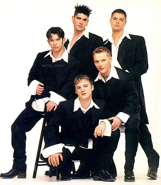 steo_gately's tweet photo. Weekend! 🙌🏻 #FlashbackFriday #TGIF #Boyzone https://t.co/hk8j5DWrO9