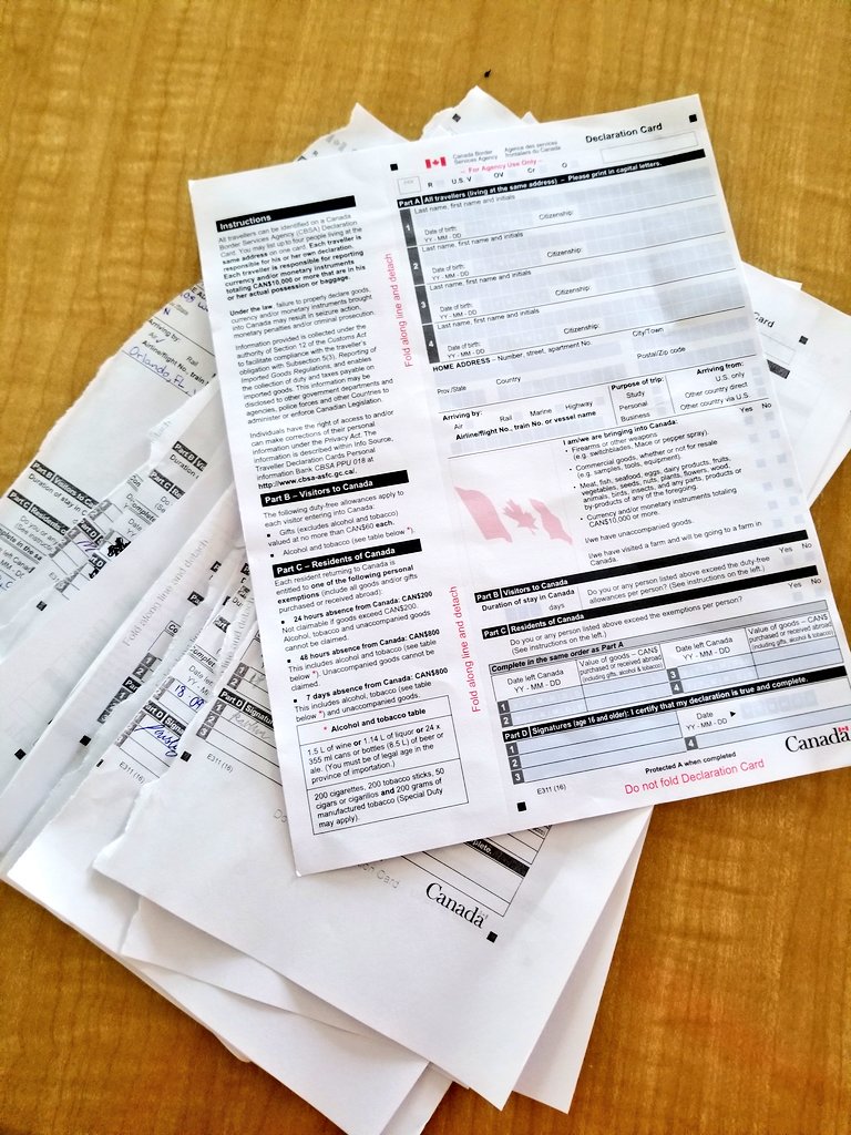 mrtmarr's tweet photo. Today in #HIP4O we learned about the process of returning to Canada and filling out the CBSA's paperwork for landing in Canada and going through customs @GreaterFortErie @dsbn #RelevancyIsKey https://t.co/IhlkDNTVhi