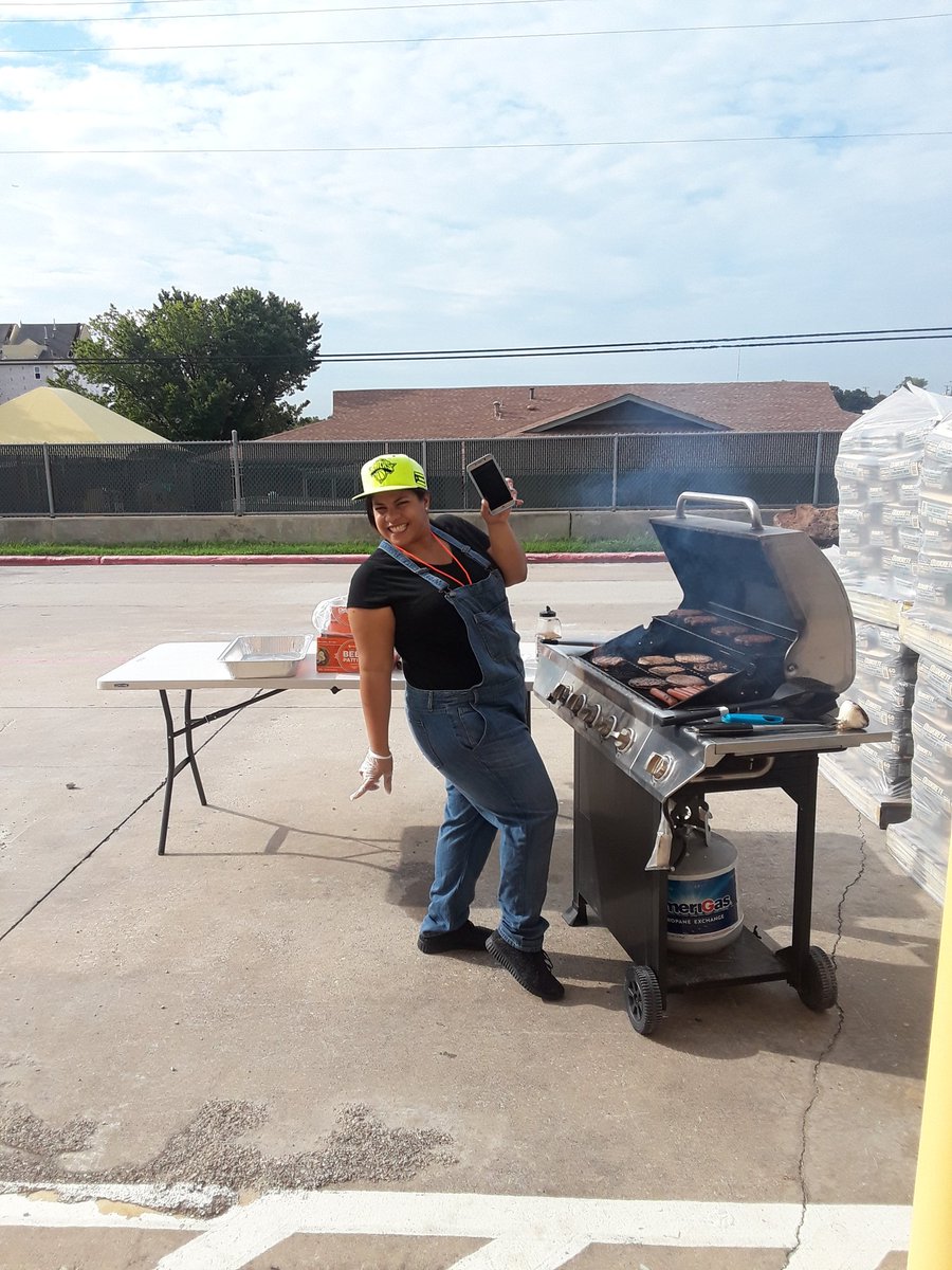 Kat Orange tweet media