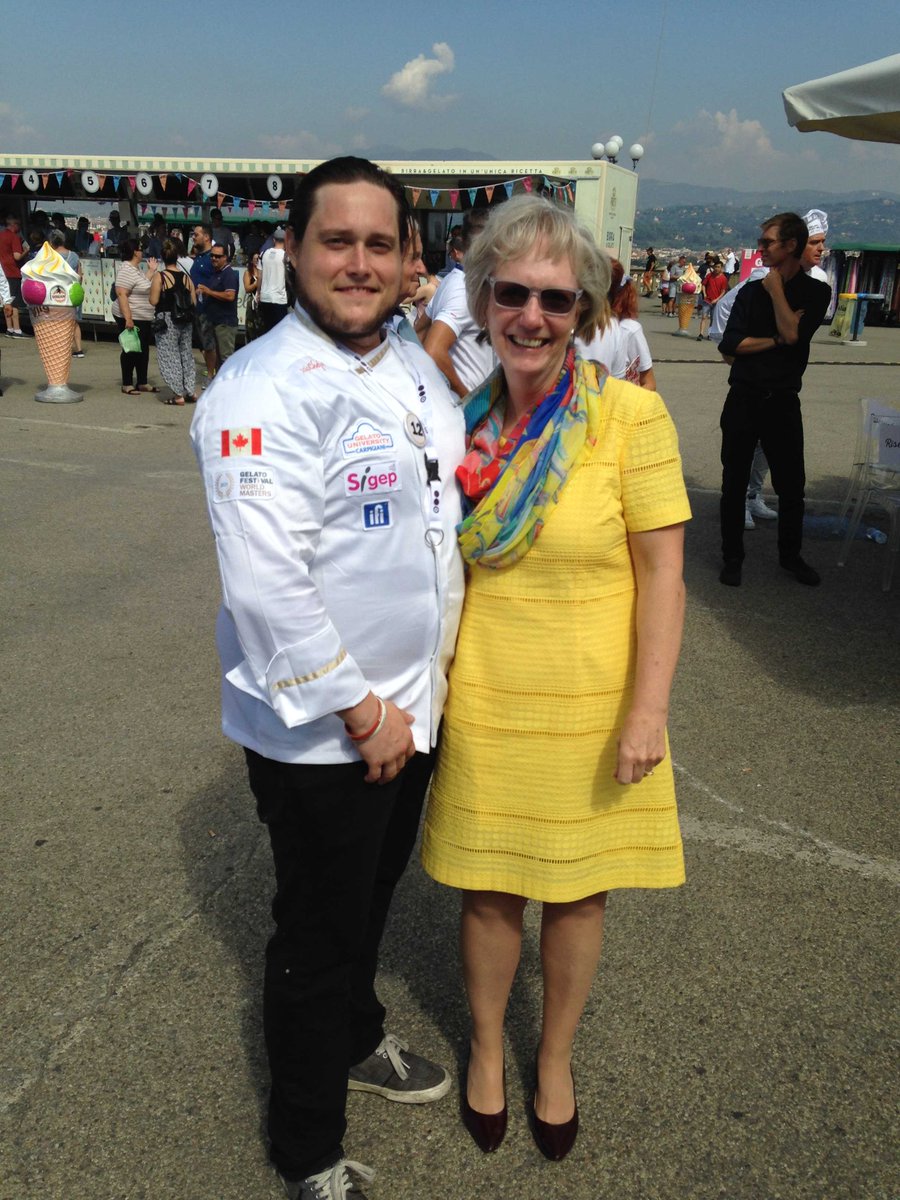 Grande tifo <a href="/gelato_festival/">Gelato Festival Europe</a> #Firenze per 🇨🇦 Eric Dorval <a href="/bellagelateria/">Bella Gelateria</a> e il suo gelato Pecan e Sciroppo d'Acero