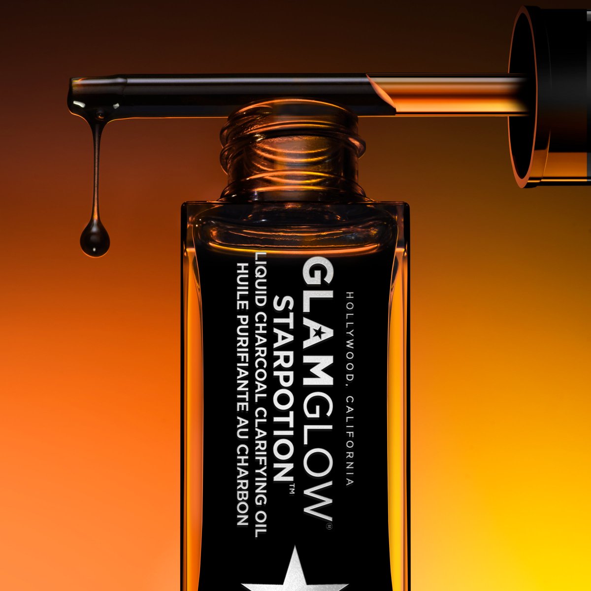 glamglow's tweet photo. Take your turmeric. 🧡 #STARPOTION has it, plus charcoal, vitamin c, salicylic acid, and aloe vera, blended. Our new charcoal clarifying oil is available on https://t.co/iqjHh4ceG7, https://t.co/zWq96UKJBG, and in-store at Sephora.
#GLAMGLOW #MagicPotionsAreReal https://t.co/acR2ew3zMH