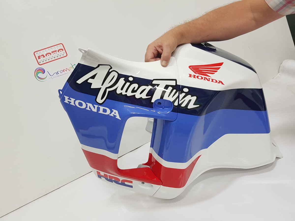 CHOLLOMOTO's tweet photo. Pintura y adhesivos.
#Africatwin #Honda #pinturademotos #adhesivos https://t.co/n5AkSwDJc7