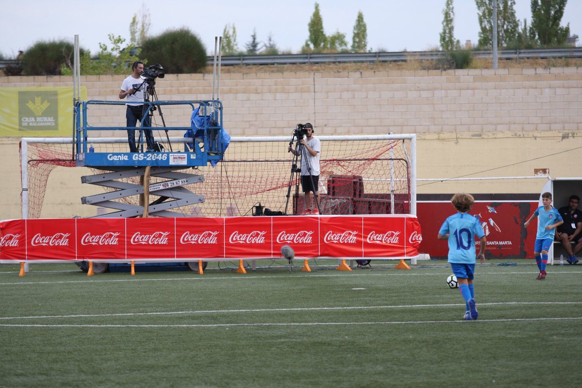 UDSantaMarta's tweet photo. 🤔 Recordad que podéis seguir toda la @copatormes en directo en la web https://t.co/pHhHhhvKy5 #CopaTormes2018 https://t.co/Dsl1DnLyZX