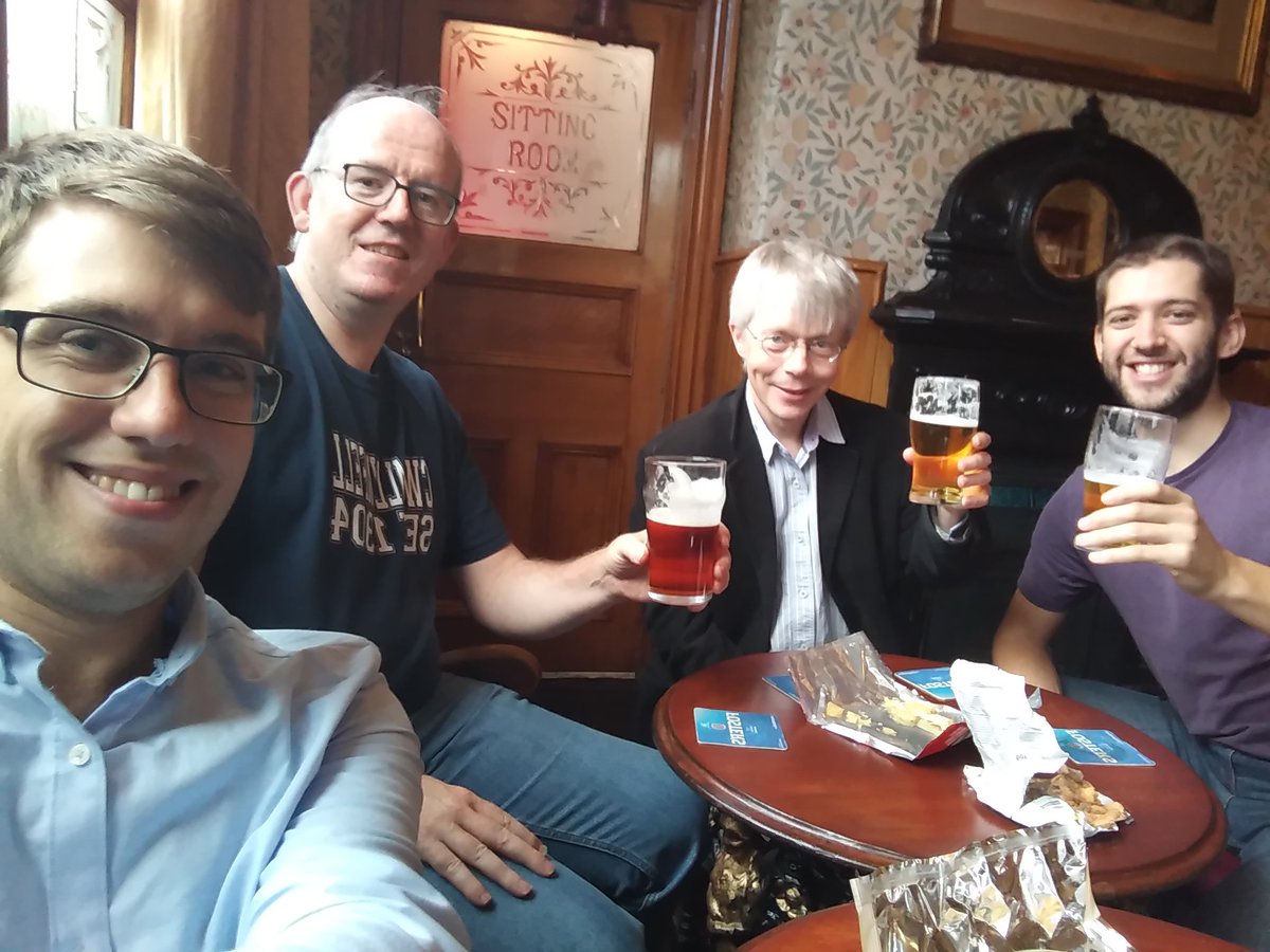 IG_Hughes's tweet image. Members of @jqcDurNew @DurhamPhysics "investing" Will's poster prize from #icap2018. Supervised by @etotheipiequals and me.