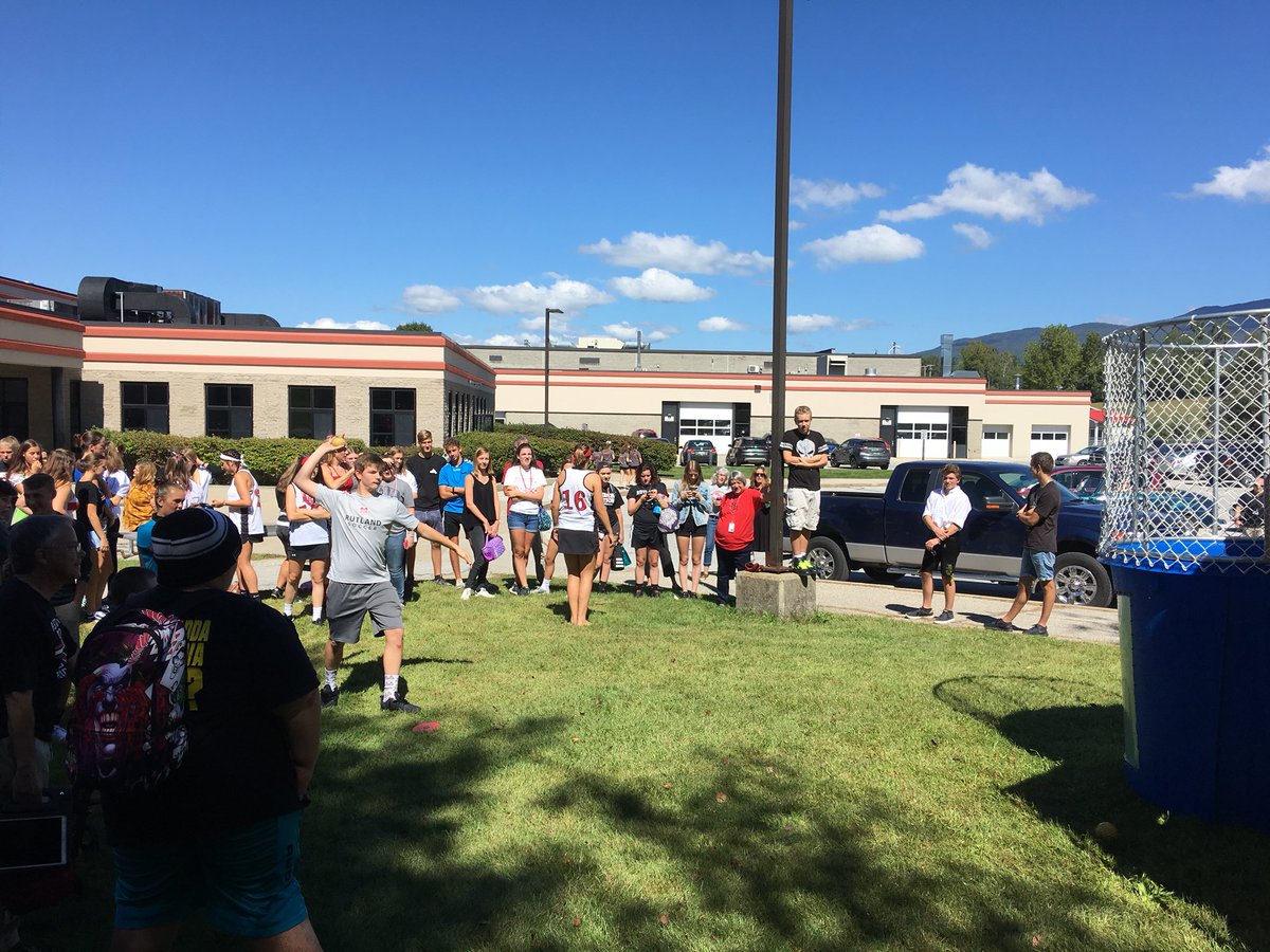 RHSBillOlsen's tweet photo. Pep Rally and Homecoming Weekend at #rutlandhs . Ms Proof survives the dunk tank! @RutlandFH https://t.co/xWgYGLcCPA