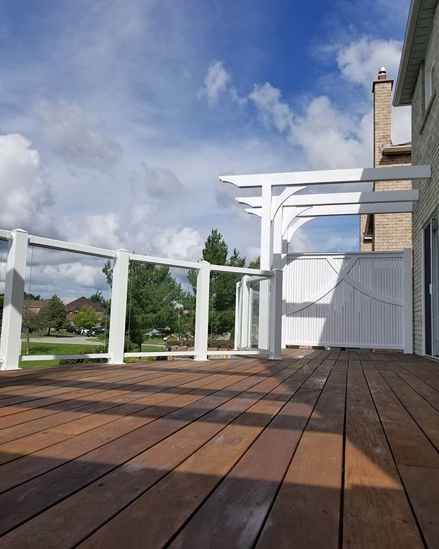 DecksPergolasCo's tweet photo. A #hardwood #deck ... a sunny warm day... all is right in the world!
#decks #deckbuilders #deckcompany #gardenstructure #decksToronto #decksMississauga #decksBarrie #decksVaughan #deckbuildersToronto #deckbuildersEtobicoke #deckbuildersAurora #decksAuro… https://t.co/QtVx6tEDV2 https://t.co/2a4MC6Bcxb