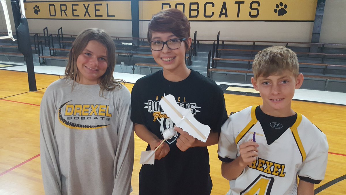 Coach_Oram's tweet photo. Invent. &amp; Innovation of aircrafts.
Ss had to replicate an  aircraft and then add two new unique improvements to it. https://t.co/bIWv1IxVd8