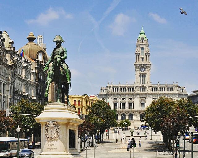 insideporto's tweet photo. Enjoy the old palaces, the robust churches, the most emblematic neighborhoods and, especially, the people of Porto and the most picturesque corners that Porto has to offer. See more info about at https://t.co/DsxJf7TiAj 
____
#insideporto #insideportotours #toursinporto https://t.co/7aMceeXo1c