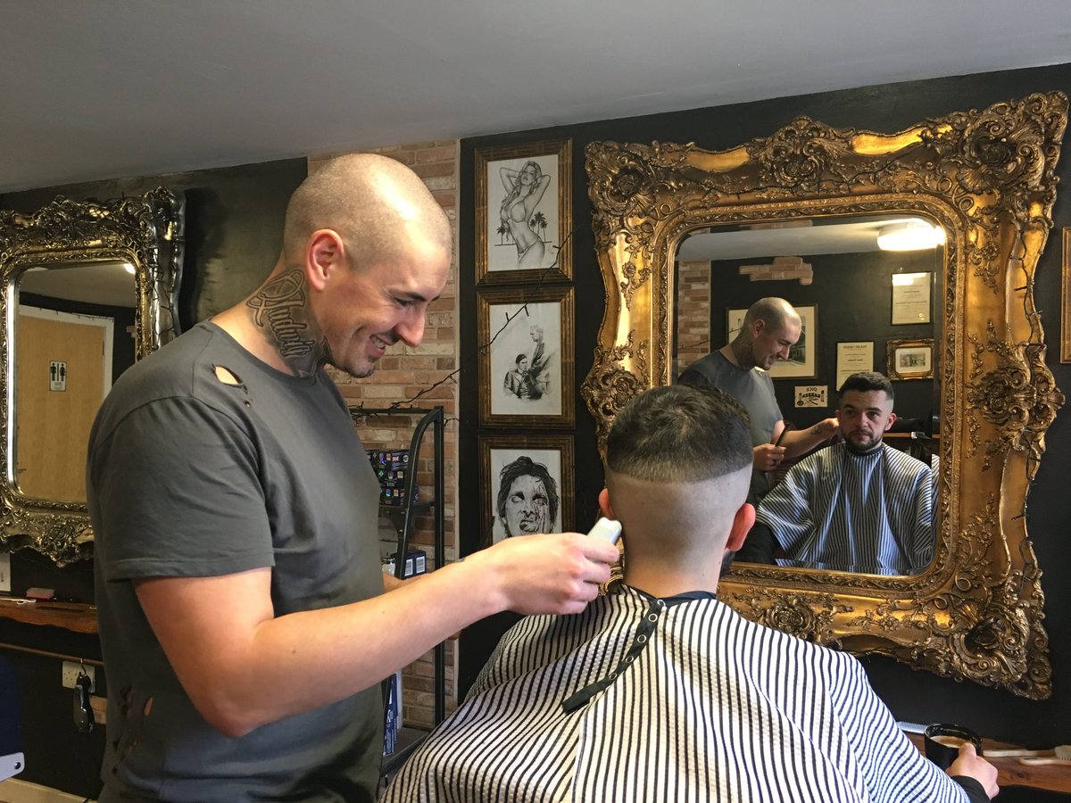 dicethebarber's tweet photo. Teddy in for his weekly fade :) https://t.co/XXPH1lgxgE