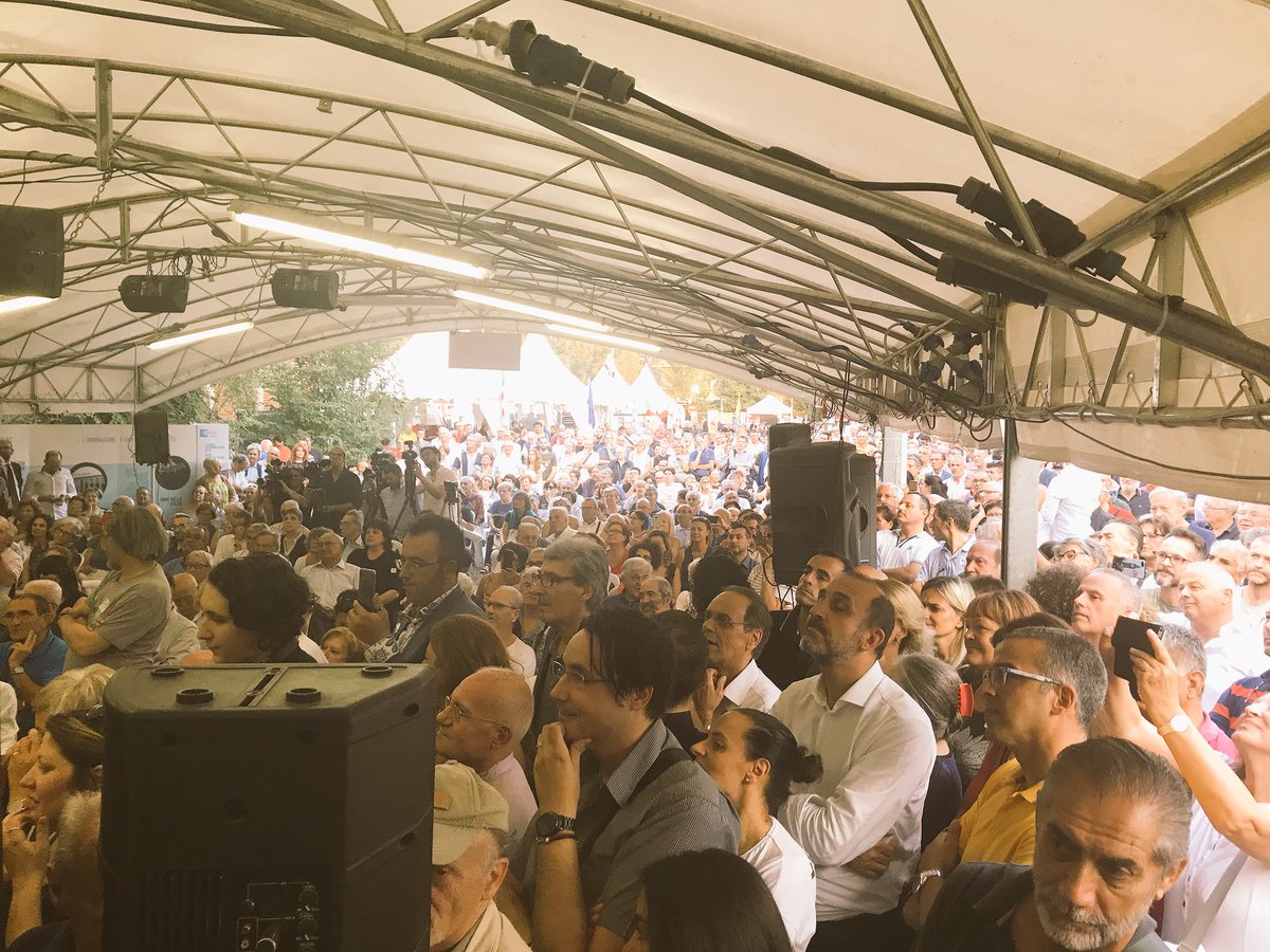 dadoricca's tweet photo. Non c’è proprio nessuno ad ascoltare @matteorenzi a #Torino 

@pdnetwork https://t.co/wlUjDmcZw5