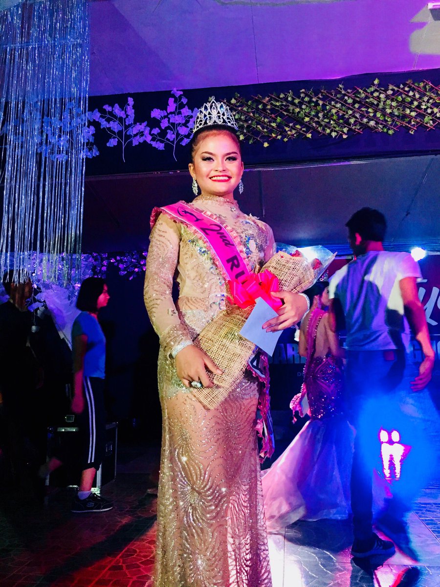 steewaaaart's tweet photo. She's Stunning 🌟⭐️💫 congrats by #BestinRamp #BestinLongGown 🌸🌼🌷💐🌹🍁🍂🍃🌿☘️🍀 https://t.co/sLVVeZrz4N