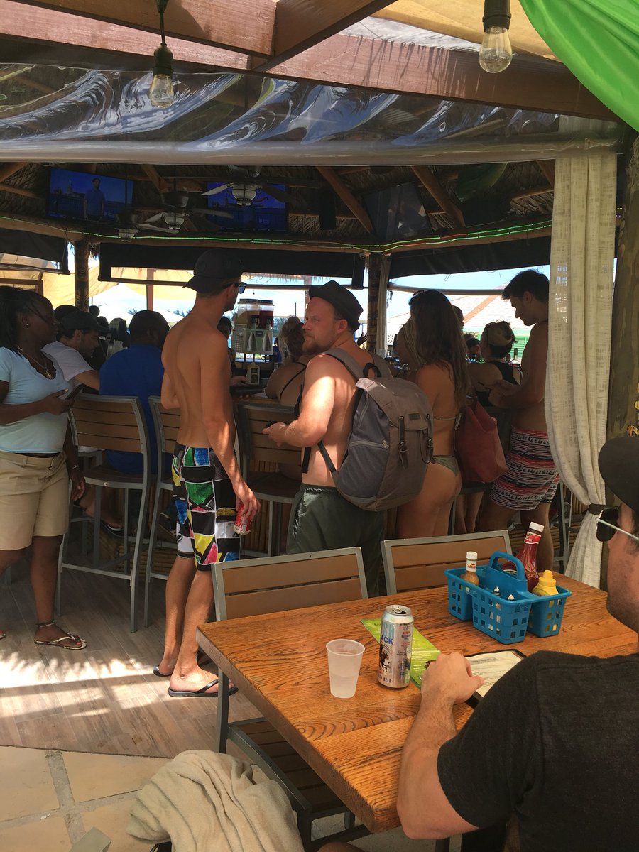 Doug2Fresh's tweet photo. Chilling at the Tiki Bikini Bar https://t.co/XKqp3lrry5