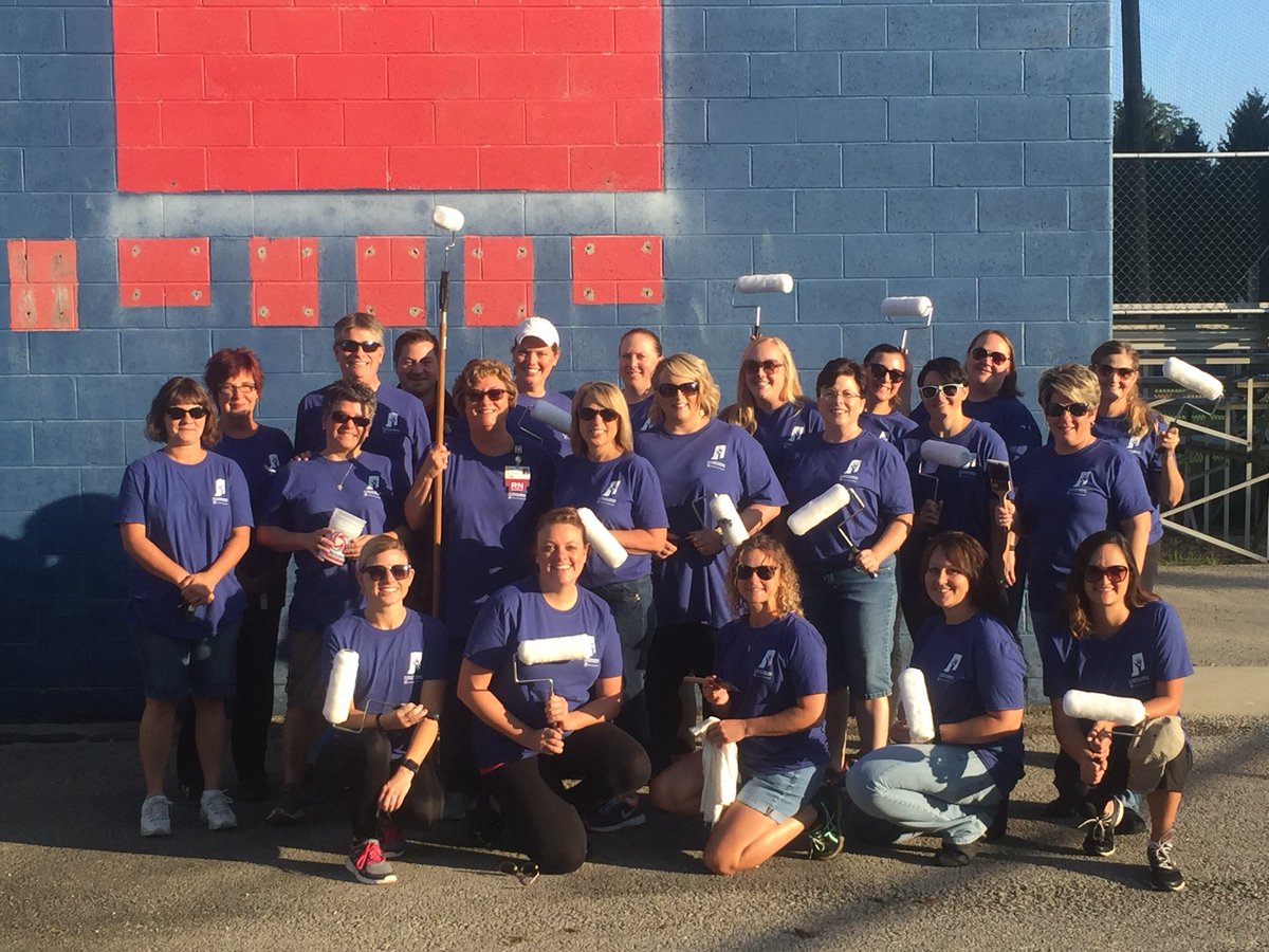Ccox8Cox's tweet image. Our shared leadership nurses at IUHealth Ball came out in force to paint the dugouts and press box at Lafferty Field. Wait till you see the before and after pictures. #DayOfService @IUHealthECR