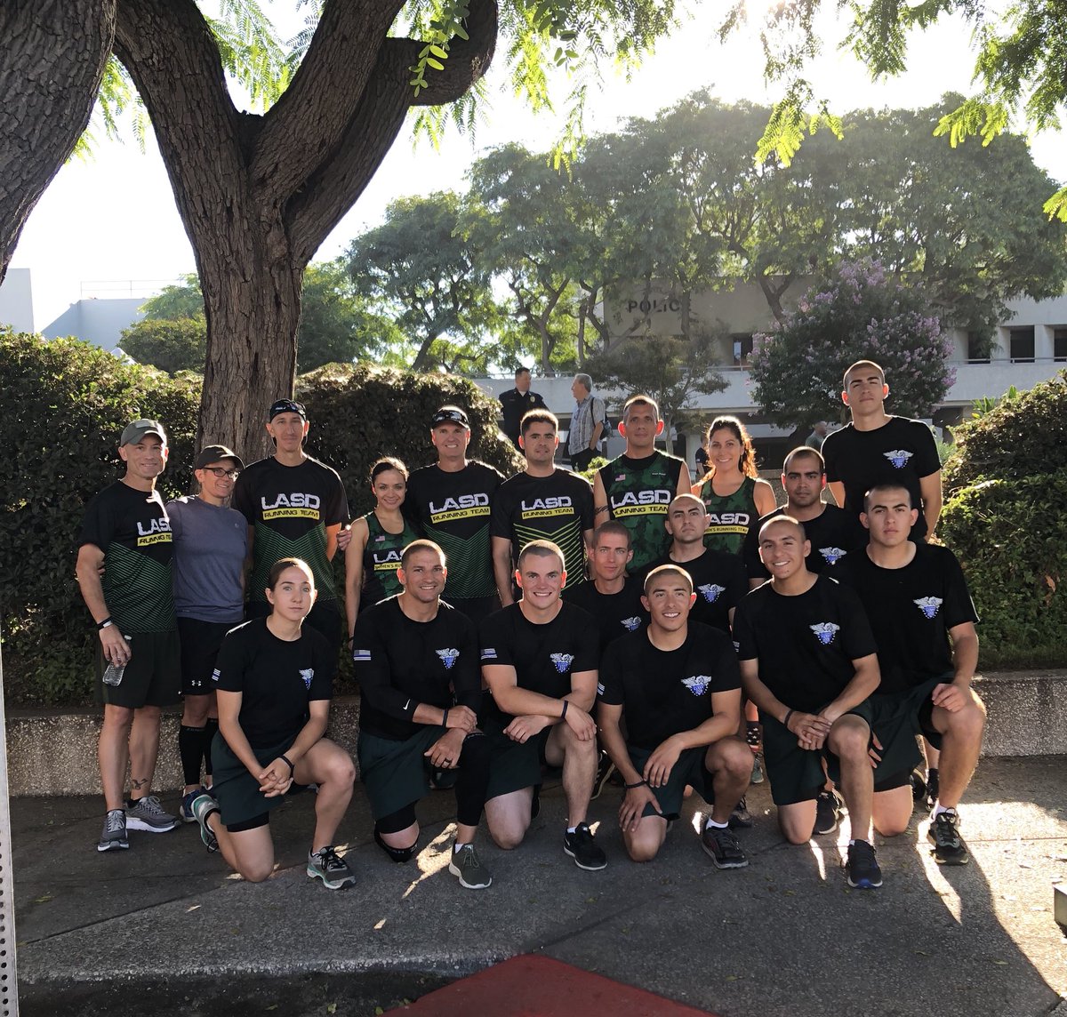 LASDSergio's tweet photo. Congratulations to Academy Class #431 on today’s colors run honoring @Inglewood_PD Sergeant George Aguilar EOW: 03/31/88 #LASD #NeverForget #ColorsRun https://t.co/89wgm7487M
